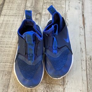 Nike navy and blue slip on sneakers. Toddler size 9.